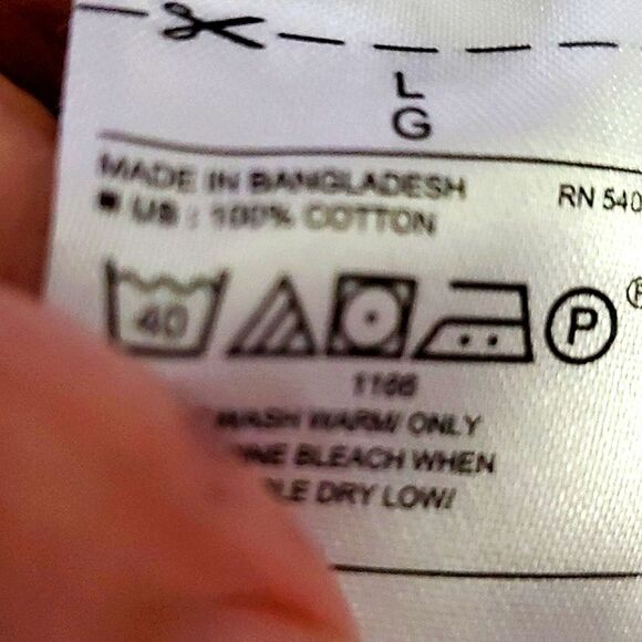 Banana Republic Soft Washed Standard Lavender Swiss Dot Button Down Shirt - Picture 11 of 12